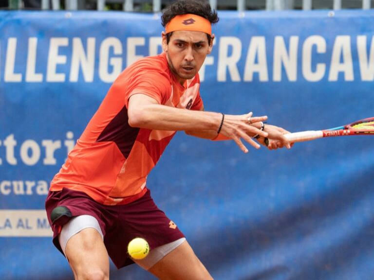 Alejandro Tabilo supera el debut en la qualy de Roland Garros tras una extensa batalla ante Luca Nardi