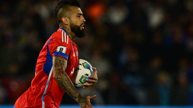 Arturo Vidal anota el primer gol de La Roja en las clasificatorias al Mundial 2026