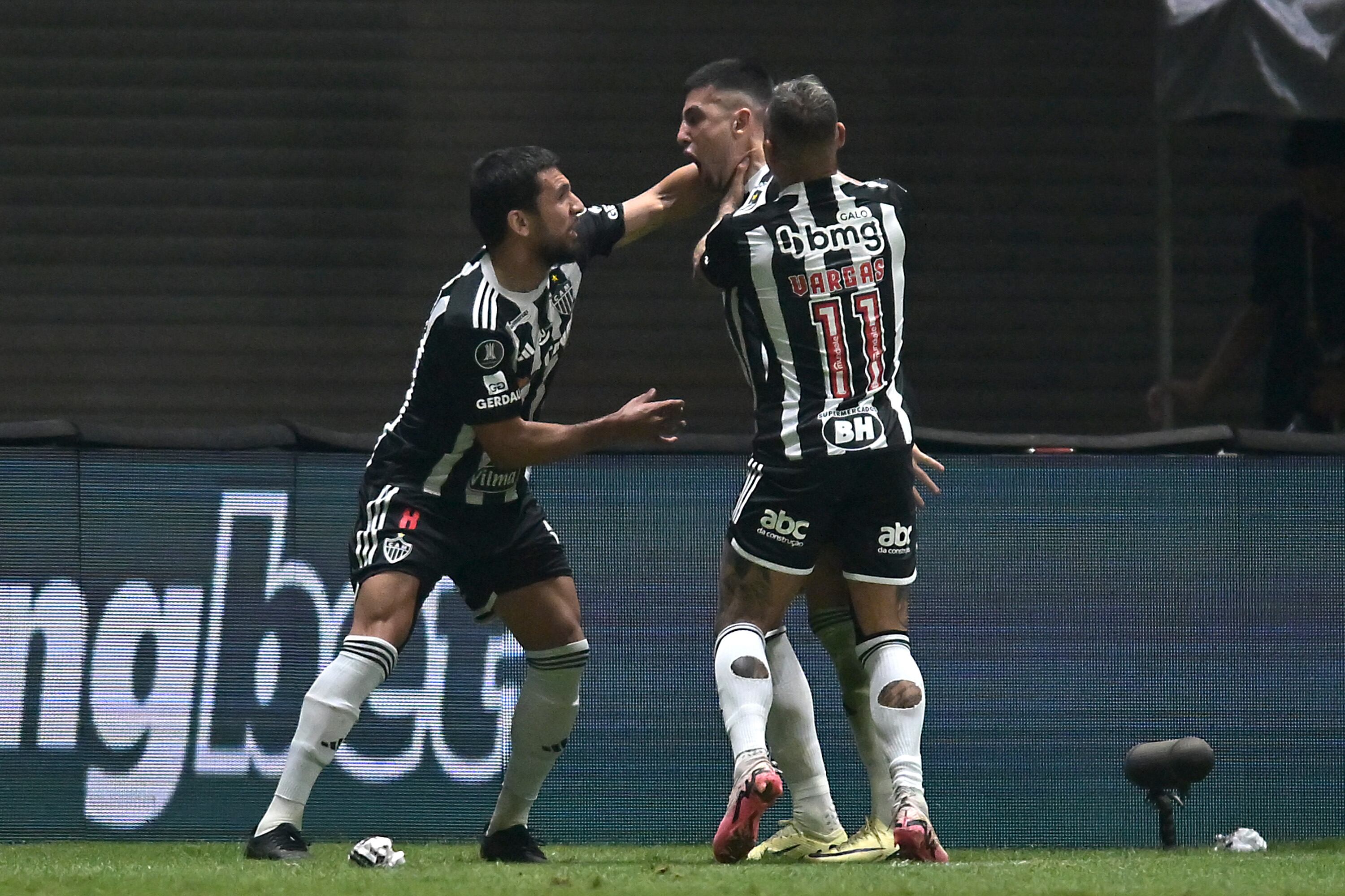 Eduardo Vargas participó en clasificación de Atlético Mineiro a los 4tos de Copa Libertadores | Getty Images