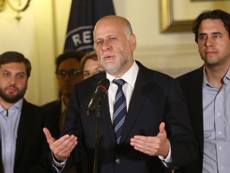 Nuevamente sin acuerdo: fuerzas políticas posponen hasta el viernes la negociación constitucional