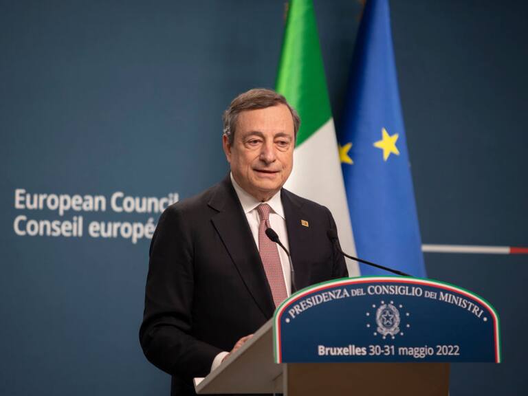 El primer ministro de Italia Mario Draghi tras cita de ingreso de Ucrania a la UE