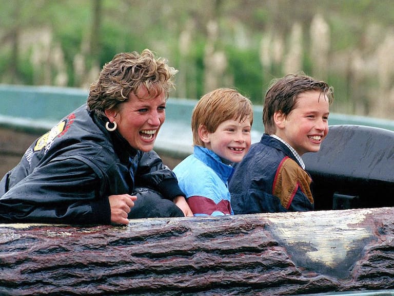 Picture From File:Diana Princess Of Wales, Prince William &amp; Prince Harry Visit The &#039;Thorpe Park&#039; Amusement Park. . (Photo by Julian Parker/UK Press via Getty Images)