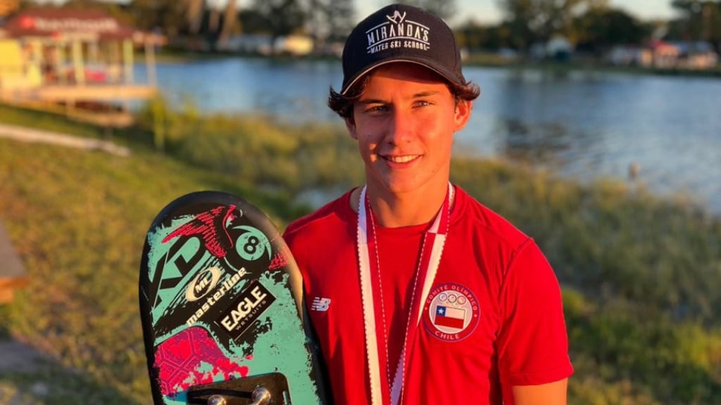 Martín Labra logra su primera medalla mundial a nivel adulto en el esquí náutico