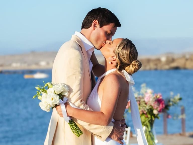 Como de cuento de hadas: el impactante look de conocida actriz chilena en su matrimonio