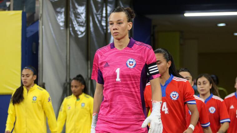 Christiane Endler La Roja