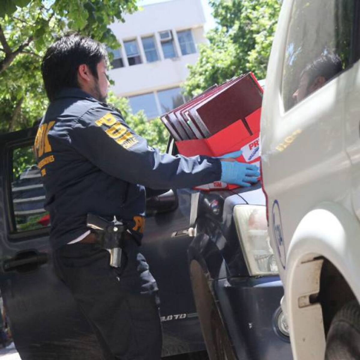 Pudahuel: sujetos roban más de $400 millones en celulares desde bodega