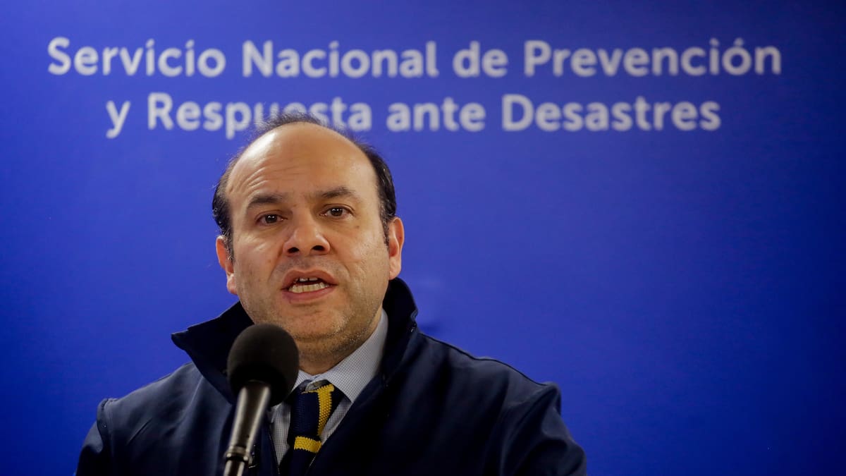 En medio de presión política: Gobierno evalúa decretar zona de catástrofe por daños del sistema frontal en Chile