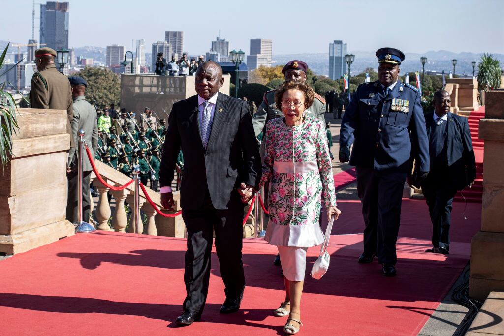 El presidente de Sudáfrica, Cyril Ramaphosa, llega al evento en la ciudad de Pretoria para la ceremonia de inicio del nuevo mandato de gobierno.