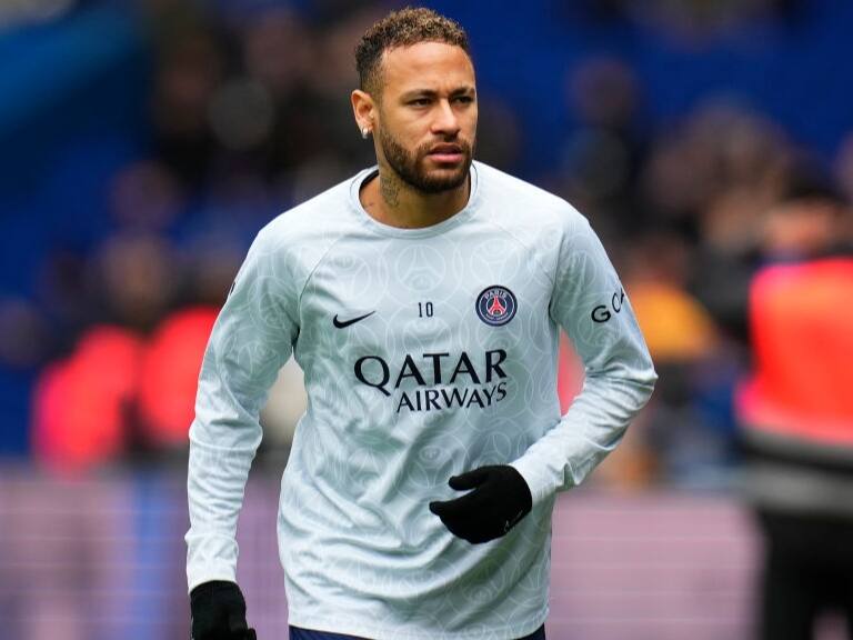 Neymar podría dejar el PSG para firmar por el Manchester United