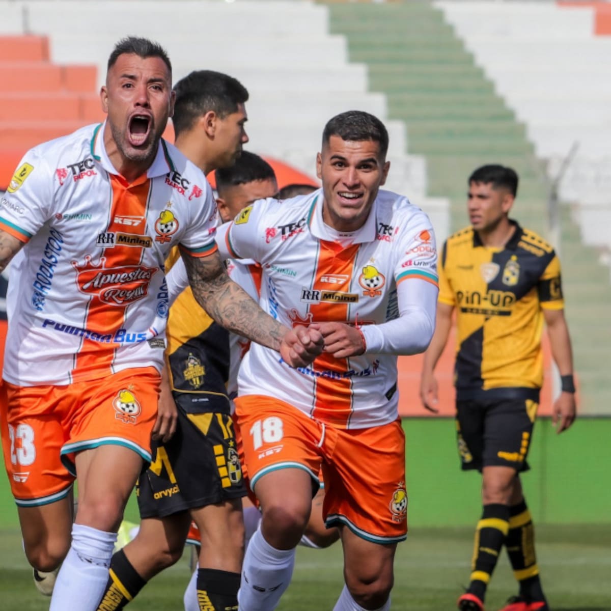 Cobresal pone de cabeza al campeón y toma aire en la pelea por evitar el descenso