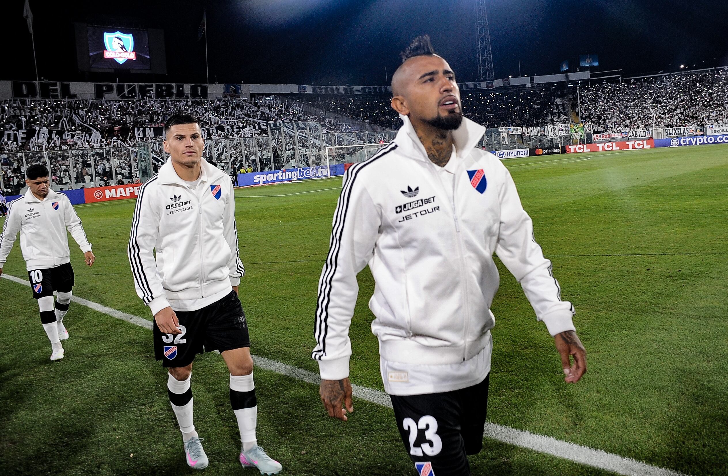 Arturo Vidal lamentó la muerte de dos hinchas de Colo Colo en Copa Libertadores | Agencia Uno