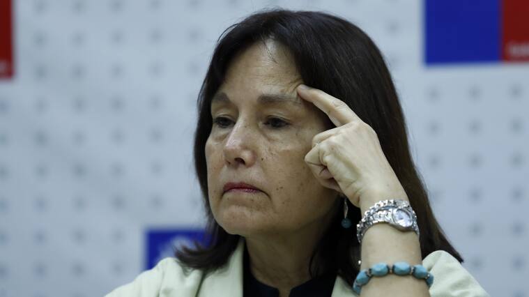 5 de MARZO del 2018/SANTIAGOEl Ministerio de Salud presento esta maana el informe final de la Evaluacin del Examen ònico Nacional de Conocimientos de Medicina de Chile. En la imagen la Ministra de Salud, Carmen Castillo
FOTO:FRANCISCO FLORES SEGUEL/AGENCIAUNO