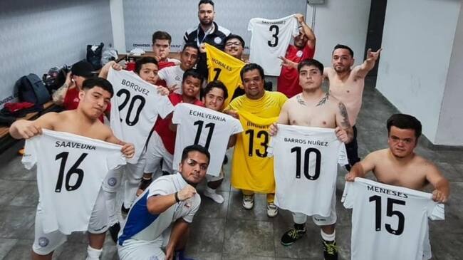 La Roja Talla Baja