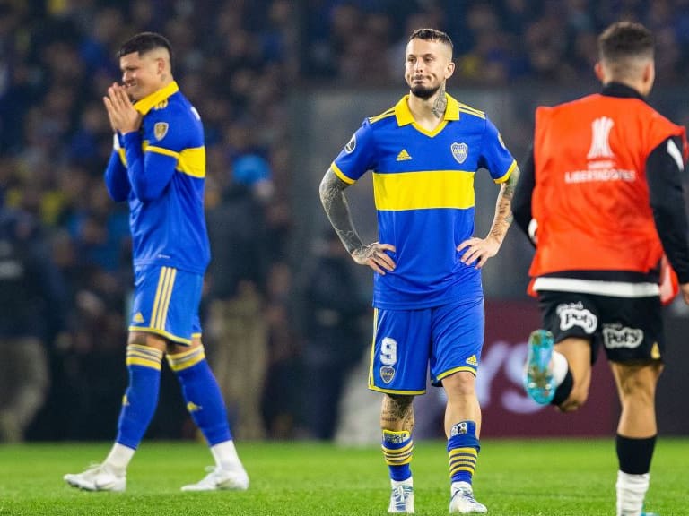 BUENOS AIRES , ARGENTINA-JULY 5: Boca Juniors Darâo Benedetto appears dejected after the definition by penalties, during Copa Libertadores football match between Boca Juniors and Corinthians at Alberto J. Armando Stadium in Buenos Aires City, Argentina on July 5, 2022. (Photo by Stringer/Anadolu Agency via Getty Images)