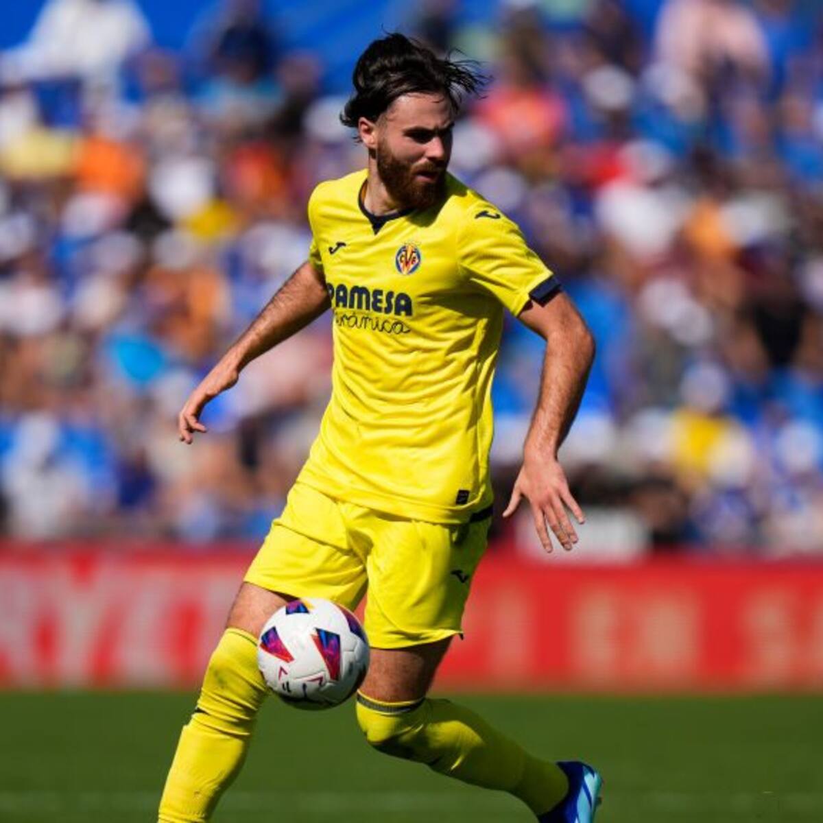 Ben Brereton participó activamente en vital triunfo del Villarreal por la UEFA Europa League