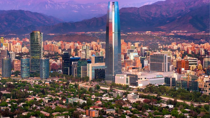 Superó a capitales de Europa: ranking ubica a Santiago entre las mejores ciudades del mundo para recorrer a pie