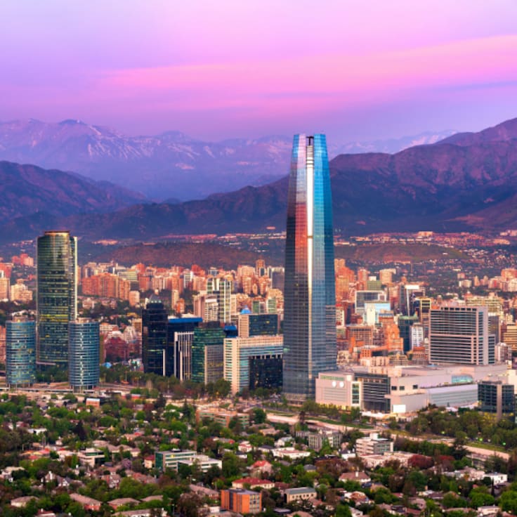Superó a capitales de Europa: ranking ubica a Santiago entre las mejores ciudades del mundo para recorrer a pie