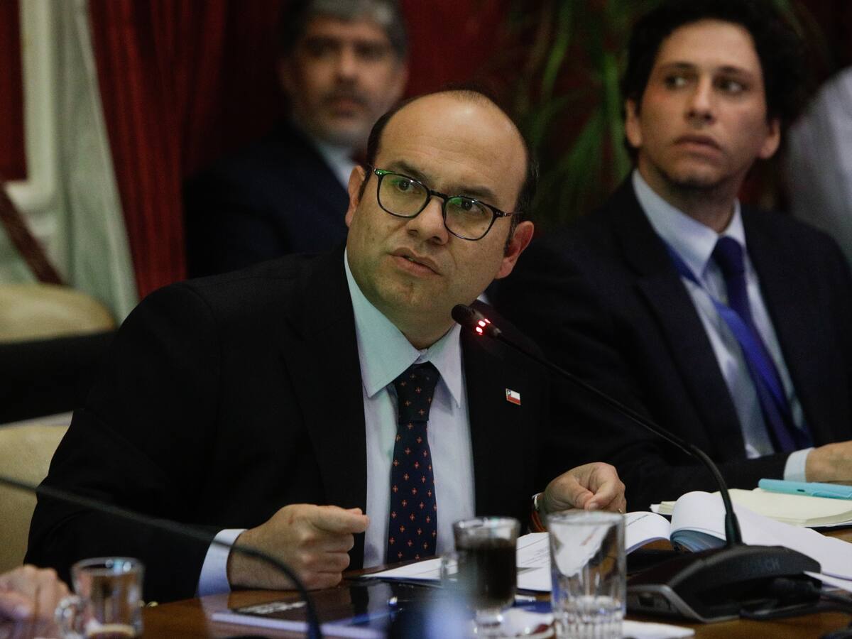“Tiene que ir un paso más allá”: Gobierno defiende nuevo Estado de Excepción para apoyar a policías y responde a críticas de Cordero