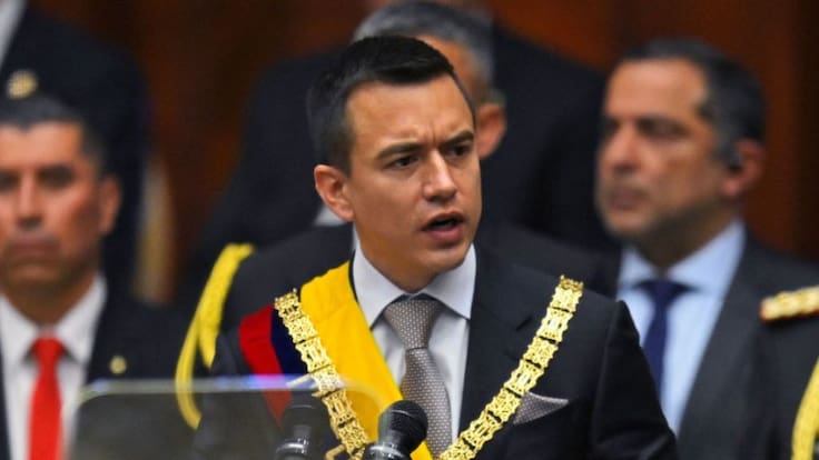 Presidente de Ecuador denuncia intento de envenenamiento tras hallar sustancias químicas en alimentos