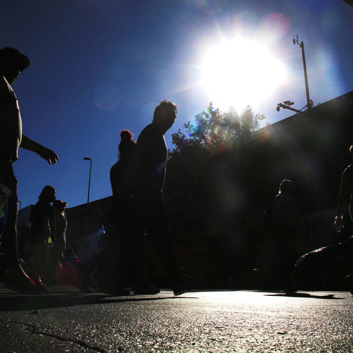 Calor extremo en Santiago: a esta hora habrá 35 grados en la Región Metropolitana hoy lunes