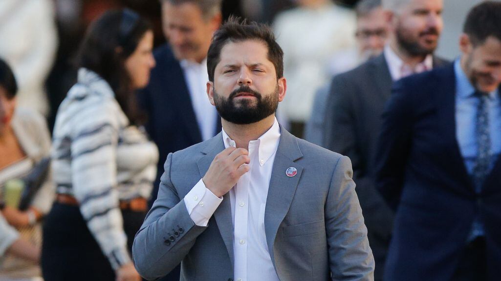 Twitter, salud mental, tuit, presidente chileno, respuesta, Chile,