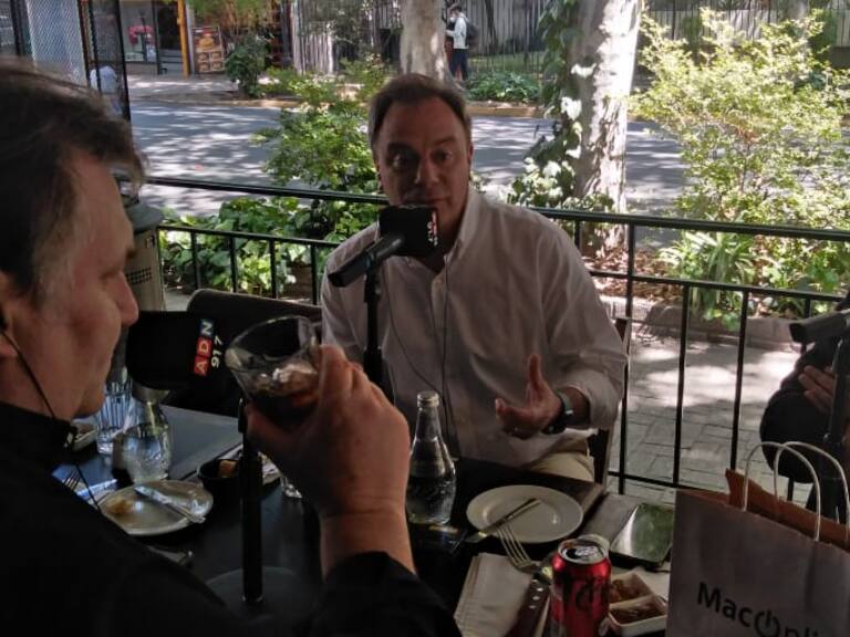 Representante de Claudio Bravo: "No descarto que siga un año o dos más en Europa"