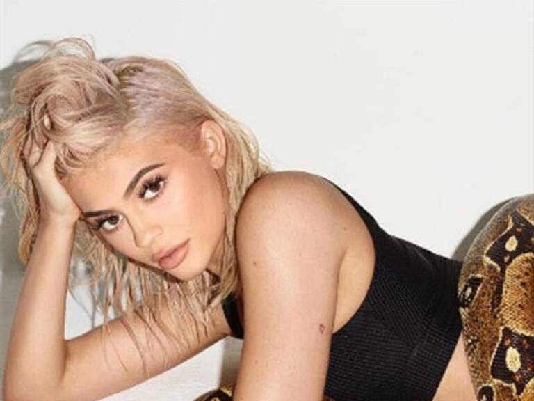 El infartante look de Kylie Jenner disfrazada de Christina Aguilera