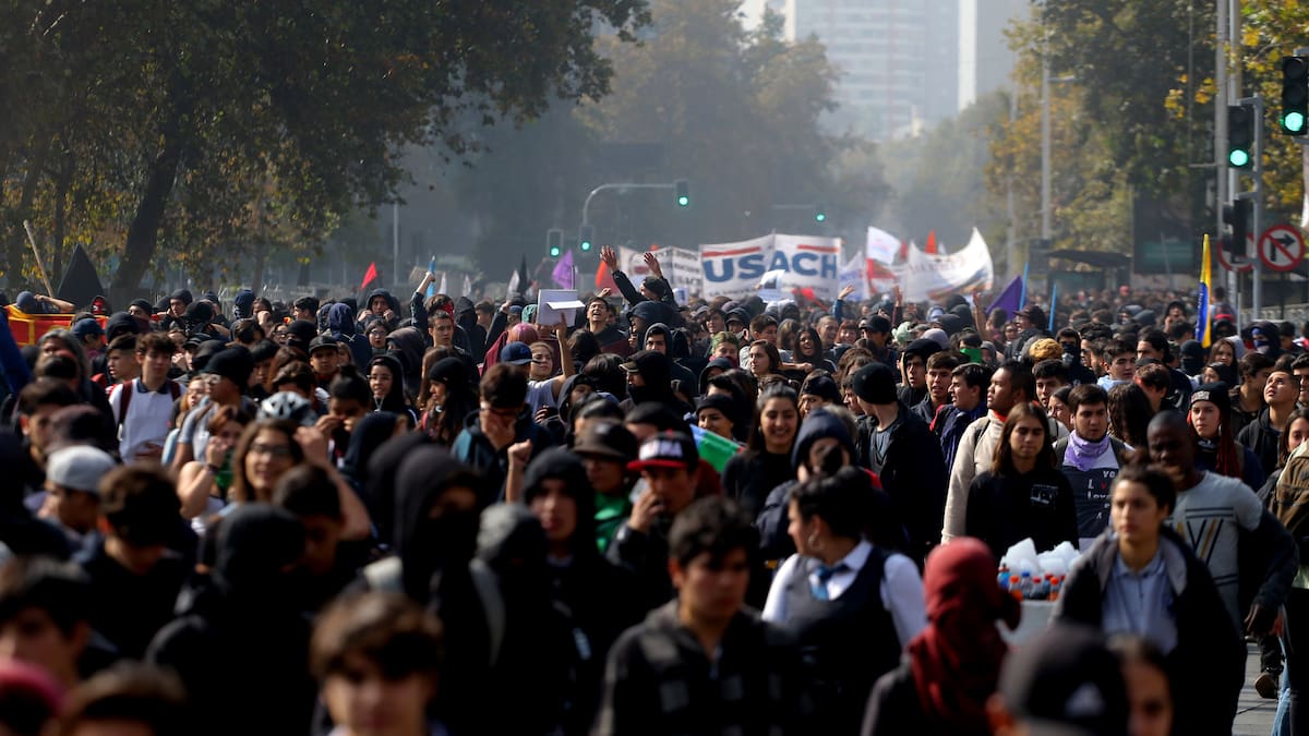 “¡Ni un peso menos para la educación!”: Confech convoca a paro nacional y llama a estudiantes a movilizarse