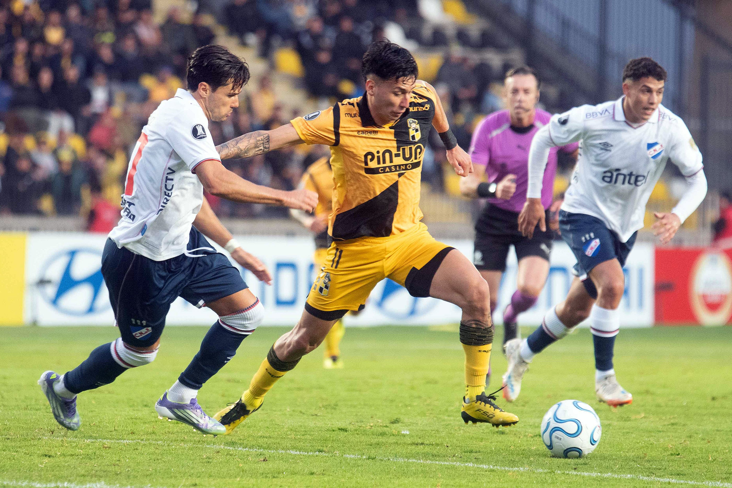Coquimbo Unido y Club Nacional se vieron las caras por Copa Libertadores