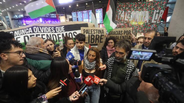 Flotilla humanitaria a Gaza: chilenos regresan al país tras días detenidos por Israel