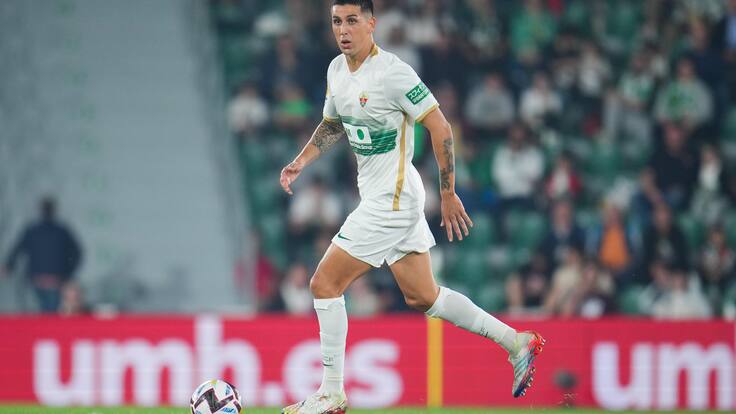 Sorpresa en el mercado de fichajes: Enzo Roco define el club en que volverá a jugar en Chile