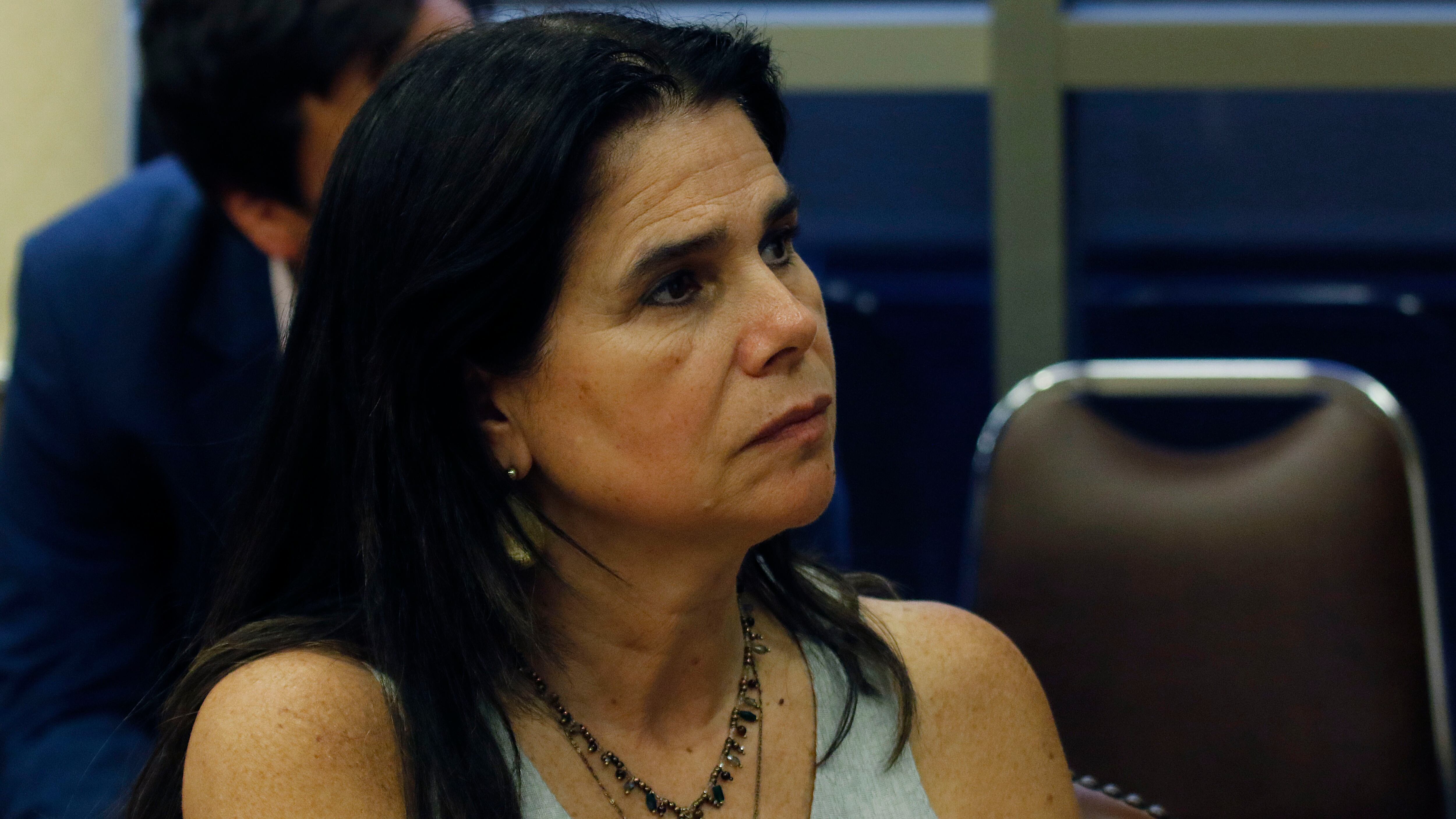 07 DE ENERO DE 2020/VALPARAISOLa diputada Ximena Ossandon, durante la sesion de la Comision de Salud de la Camara de Diputados, en donde se inicia el estudio del proyecto de ley que prohÌbe el uso excesivo de la fuerza, asÌ como la utilizaciÛn de medios disuasivos que afecten la integridad fÌsica de las personas, y exige el respeto de los derechos humanos en el contexto de control o disoluciÛn de manifestaciones p˙blicas por parte del personal policial.
FOTO: LEONARDO RUBILAR CHANDIA/AGENCIAUNO