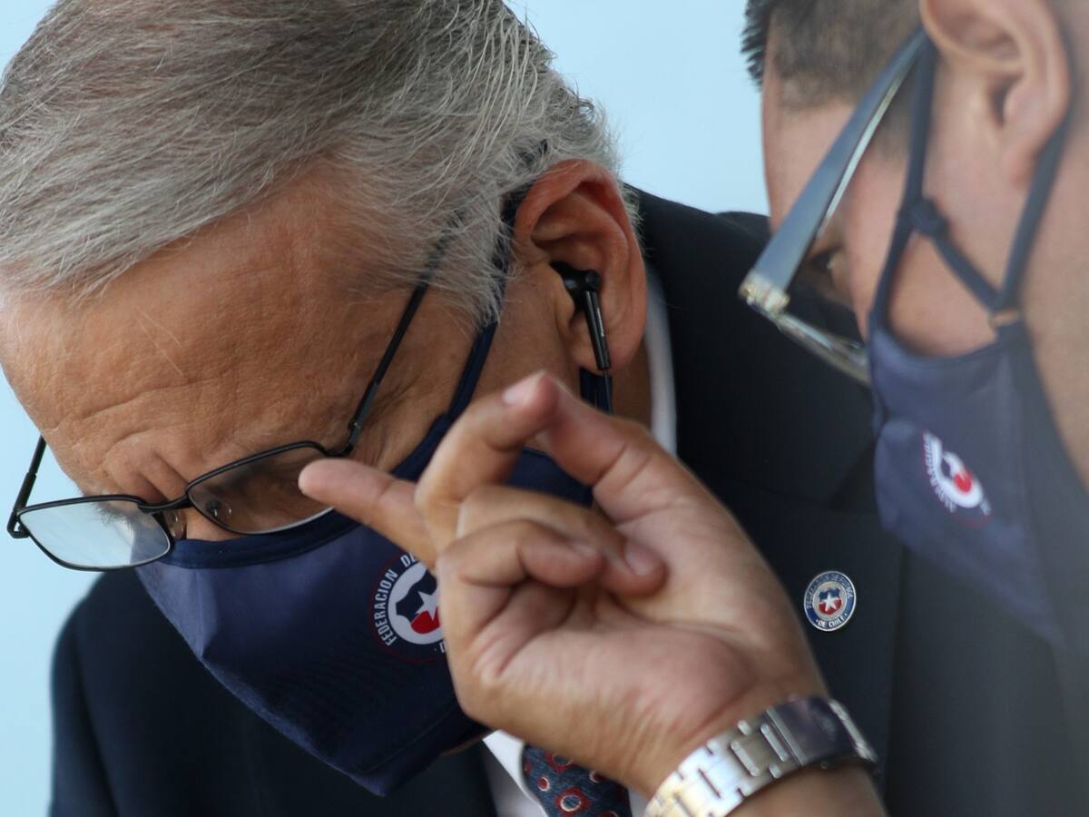Juan Cristóbal Guarello no creyó las justificaciones de Javier Castrilli para despedir a árbitros: «Es demasiada coincidencia»
