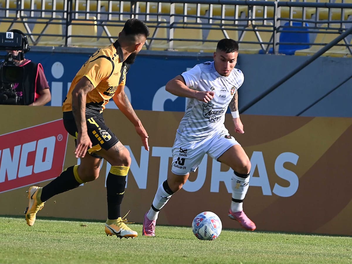 Coquimbo Unido dio dura batalla para vencer a Deportes Limache y meterse en la final de la Supercopa 2026