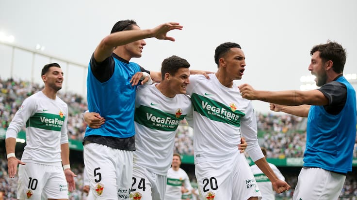 Cepeda sonríe en España: victoria clave de Elche que se acerca a la salvación