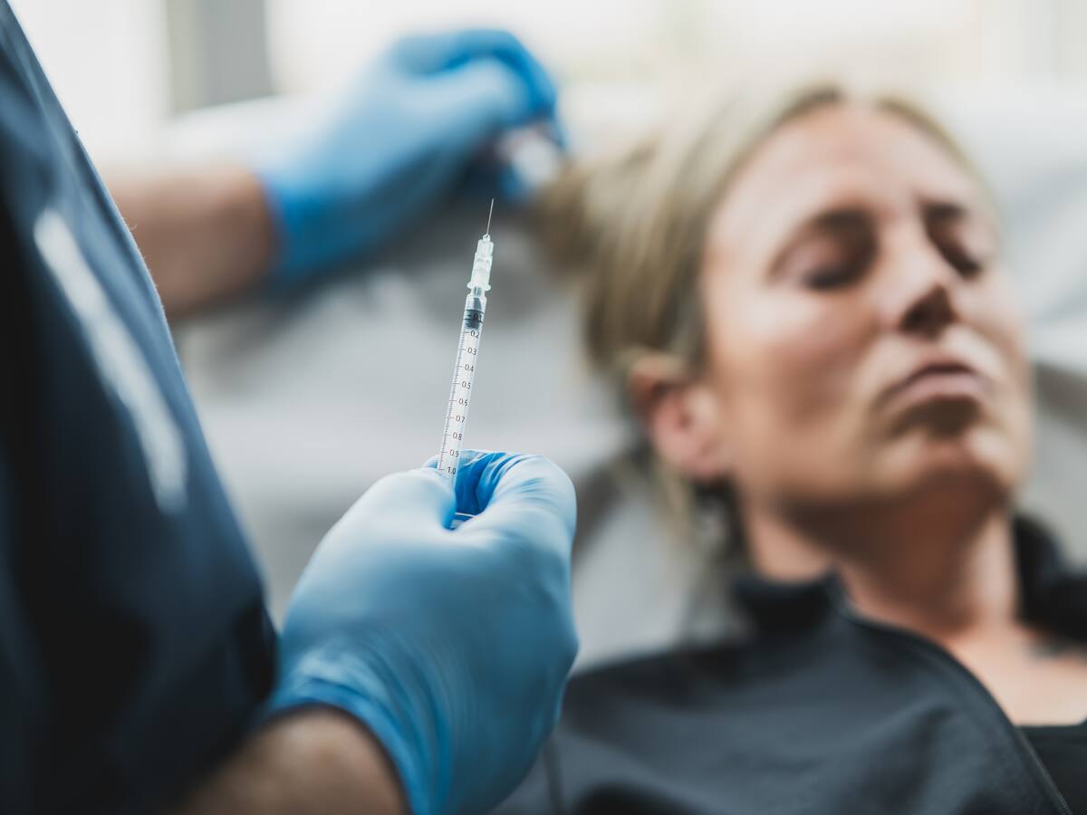 Escándalo por botox ilegal deja más de 20 mujeres hospitalizadas con intoxicación grave