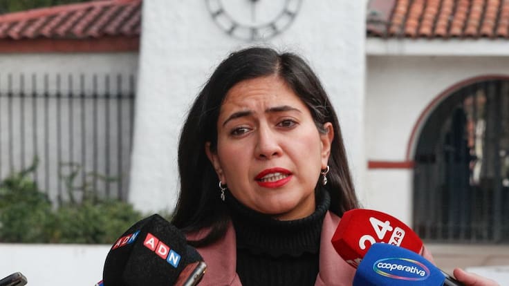 Alcaldesa Karina Delfino critica reunión con Presidente Kast: “Fue un diálogo de sordos”