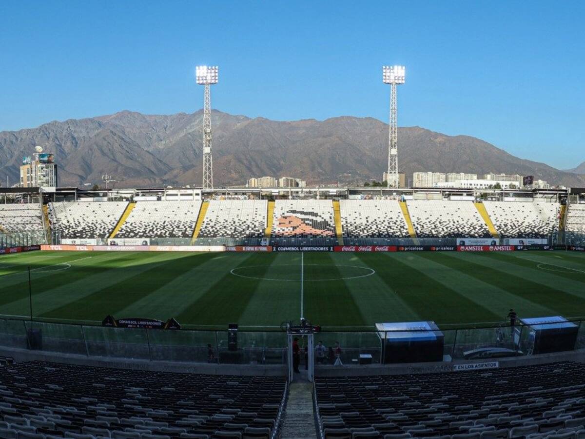 Colo Colo informó que abonados de sectores sancionados en el Monumental no serán reubicados para el duelo ante Boca Juniors