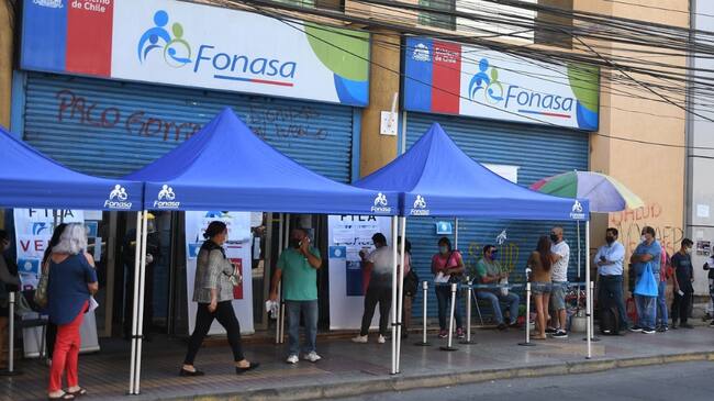 Director de FONASA por sistema único de salud