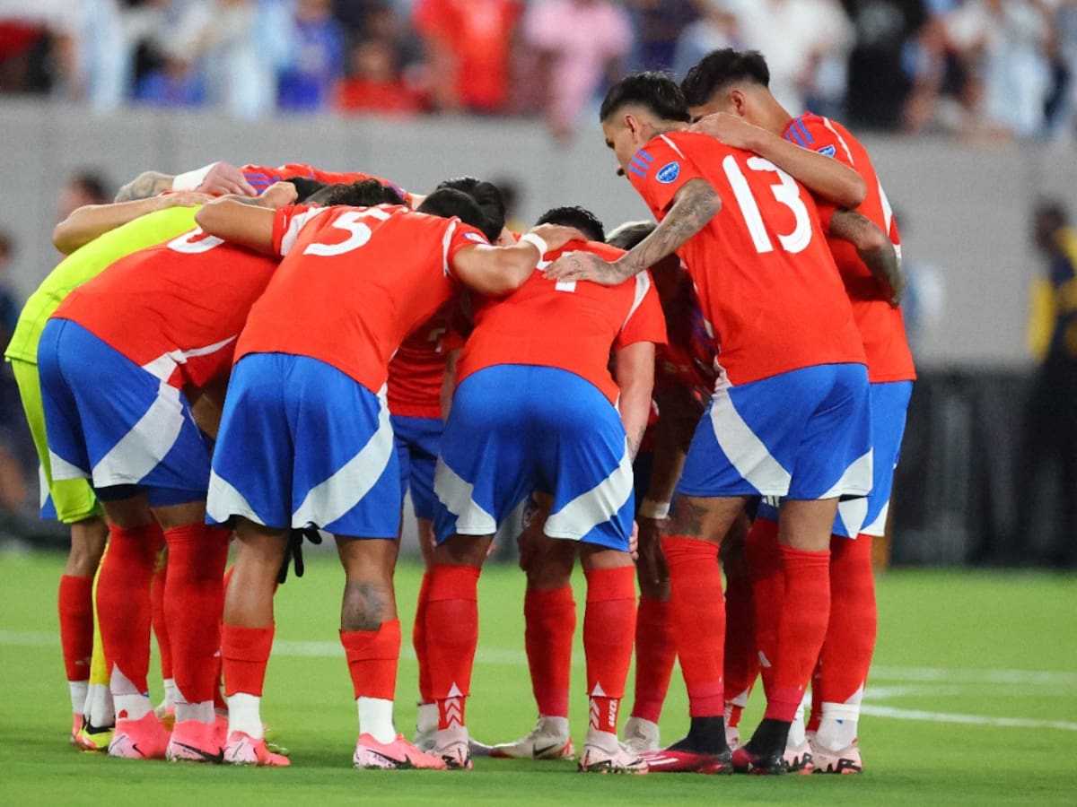 “Es el mejor futbolista chileno en el extranjero y no juega por Chile; llama la atención que no esté”