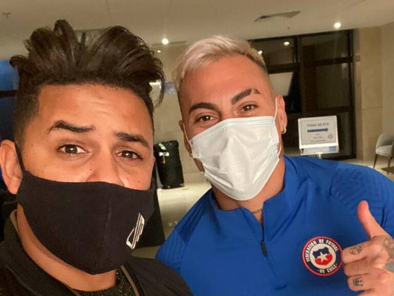 Peluquero que estuvo en la concentración de Chile había estado hace pocos días atrás cortándole el pelo al plantel de Brasil