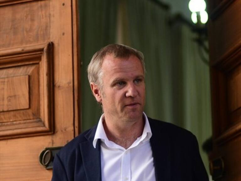 Felipe Kast: «Chile Vamos no puede girar hacia la extrema derecha»