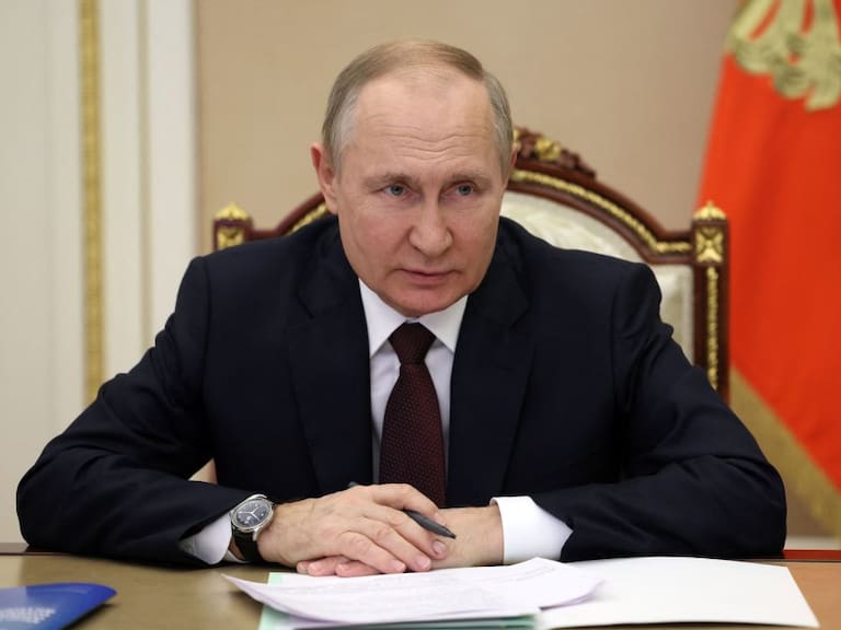 El presidente de Rusia, Vladimir Putin, en un salón del Kremlin en Moscú