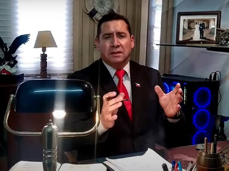 El extraño llamado del «pastor» Soto para el plebiscito: pidió escribir específicos mensajes sobre los votos