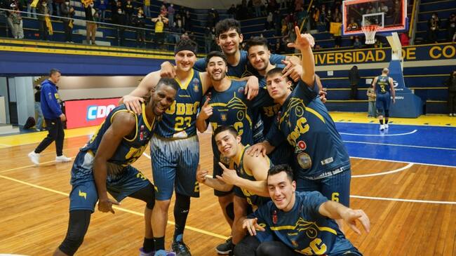 Sufriendo, igual vale: UdeC se puso 2-0 arriba sobre Leones en la final de la Liga Nacional de Básquetbol