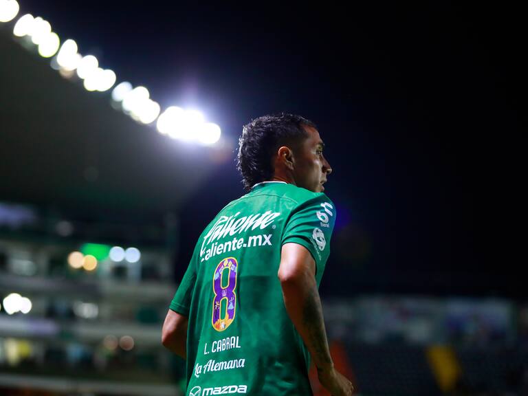 Colo Colo sufrirá un duro golpe en el mercado: Luciano Cabral tiene acuerdo para jugar en Argentina