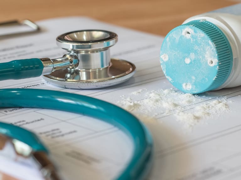 Más de 1.300 personas se unen a demanda colectiva contra marca multinacional por vínculo entre talco y cáncer