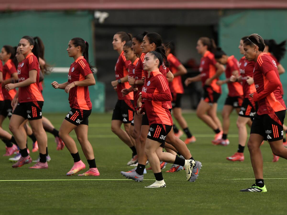 Problemas para Luis Mena: La Roja Femenina sufre sensible baja para el amistoso ante Estados Unidos