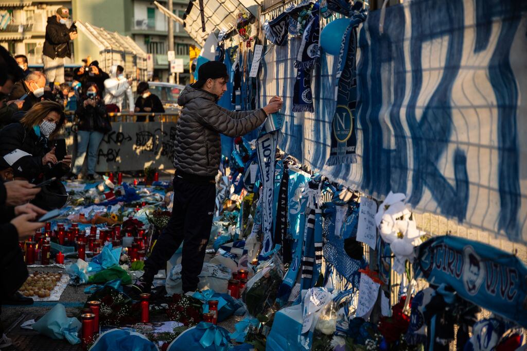 La ciudad de Nápoles se despide de Maradona