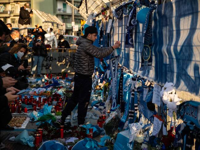 La ciudad de Nápoles se despide de Maradona